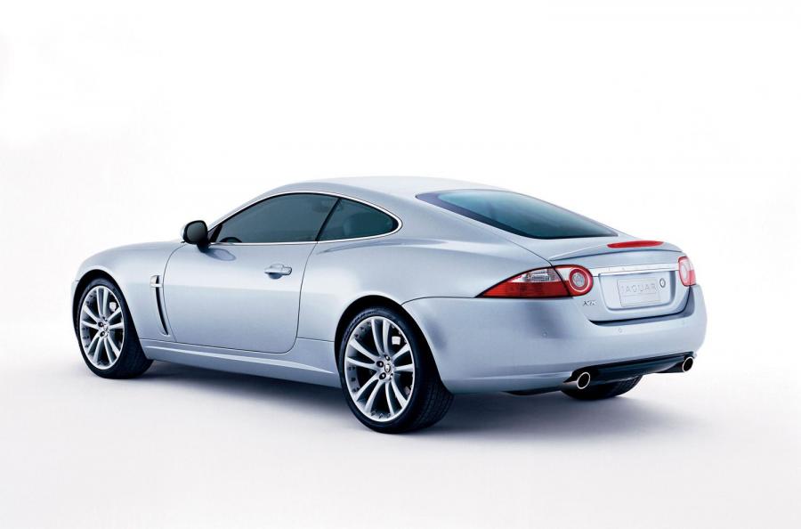  Jaguar XK 2005 года  (фото 14 из 28)